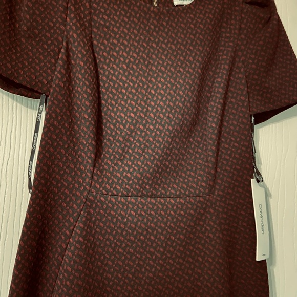 CALVIN KLEIN DRESS W/Cap sleeves . Size 6 black/deep red NWT - Picture 2 of 6